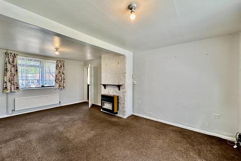 3 bedroom townhouse for sale, Coleman Road, Leicester LE5