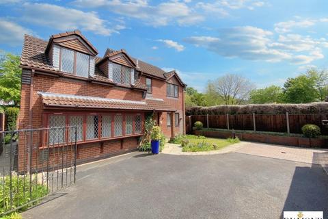 1 Tidcombe Close, Tiverton, EX16 4RA