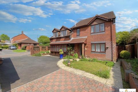 1 Tidcombe Close, Tiverton, EX16 4RA