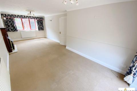 1 Tidcombe Close, Tiverton, EX16 4RA
