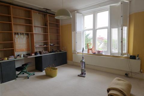 3 bedroom flat for sale, Landemann Circus, Weston-Super-Mare BS23