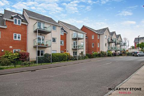 1 bedroom apartment for sale, Somers Brook Court Foxes Road, Newport, Hampshire, PO30 5UN