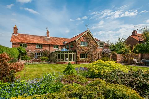 5 bedroom detached house for sale, Monks Walk, 8 The Green, Cranswick, Driffield, YO25 9QU