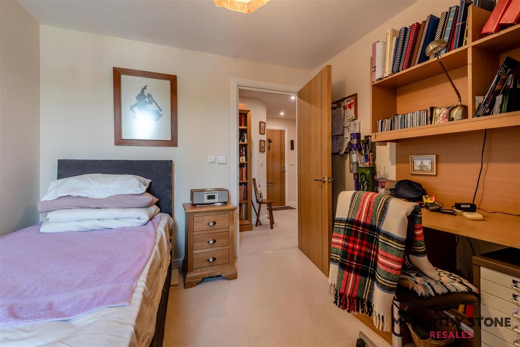 8596856-interior03.JPG