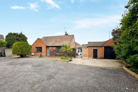West Winds, 8 The Bank, Bidford On Avon, Alcester, B50 4NL