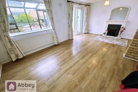 3 bedroom semi-detached house to rent, Milton Crescent, Leicester