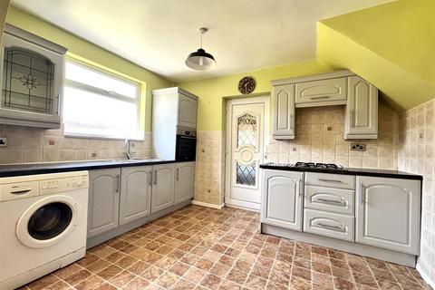 18 Hounsfield Road, Rotherham, S65 3QA