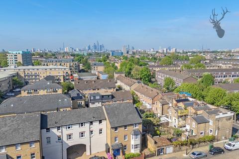 1 bedroom flat for sale, Ordell Court, Bow