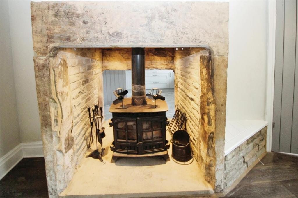 Inglenook &amp; Log Burner