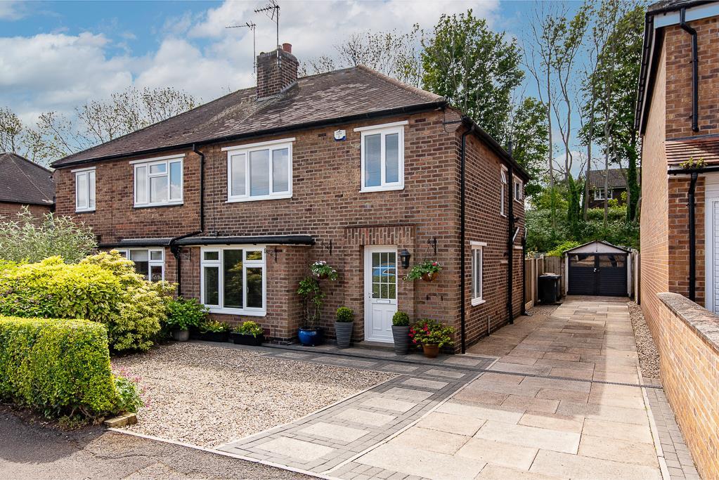 Coronation Walk, Gedling, Nottingham 3 bed semidetached house for sale £280,000