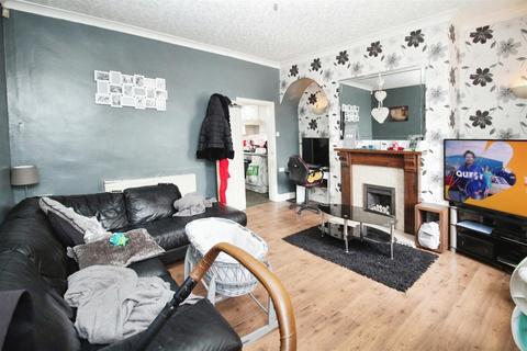 5 Hatfield Road, Bradford, BD2 4QX