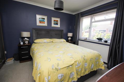 3 bedroom semi-detached bungalow for sale, Marlborough Avenue, Wellingborough NN8