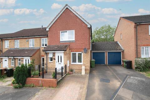 3 bedroom end of terrace house for sale - Butterfields, Wellingborough