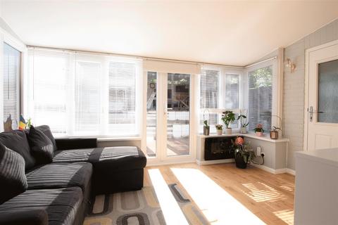 19 Butterfields, Wellingborough, NN8 2PZ