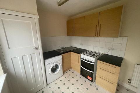 3 bedroom semi-detached house to rent, Groby Road, Leicester