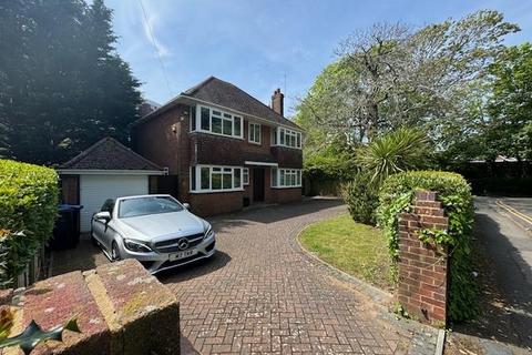 4 bedroom detached house to rent, Grove Road, Bournemouth
