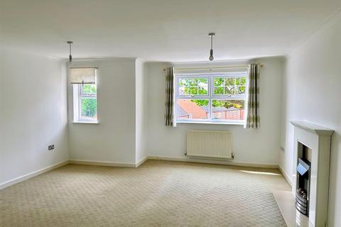 2 bedroom flat to rent, Brandwood Crescent, Kings Norton, Birmingham, B30