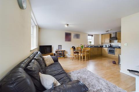 2 bedroom flat for sale, Rawlinson Road, Maidenbower RH10