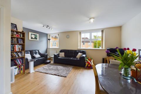 2 bedroom flat for sale, Rawlinson Road, Maidenbower RH10