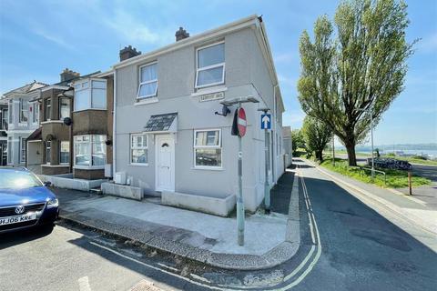 2 bedroom end of terrace house to rent, Barton Avenue, Plymouth PL2