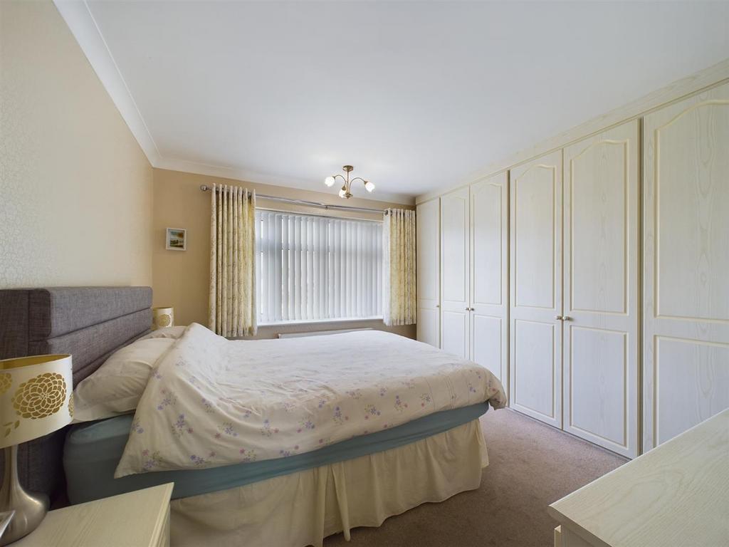 Bedroom: