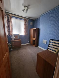3 bedroom property to rent, White Abbey Road, Bradford