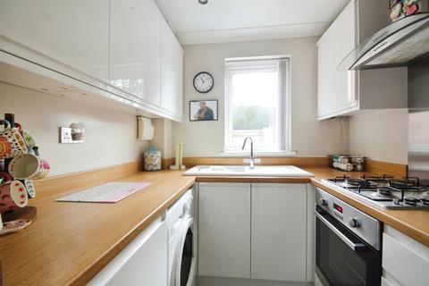 1 bedroom end of terrace house for sale, Nunburnholme Park, Anlaby Common, Hull