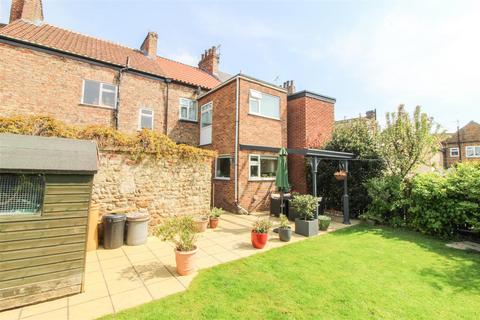8 Bondgate Green, Ripon, HG4 1QW