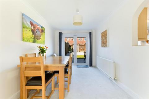 3 bedroom terraced house for sale, Westmorland Close, Epsom