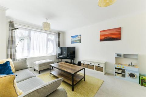 7 Westmorland Close, Epsom, KT19 9JL