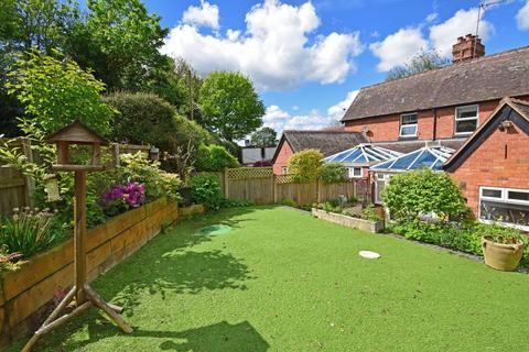 3 bedroom semi-detached house for sale, 2 School View, Rashwood, Worcestershire, WR9 0BS