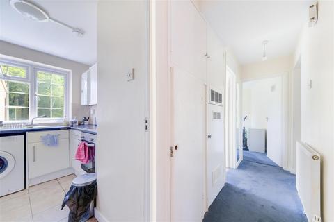 2 bedroom flat for sale, Ashley Road, Epsom