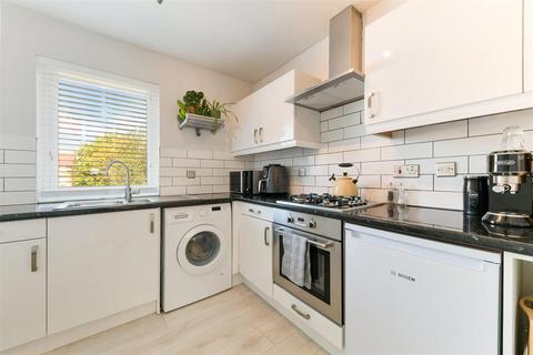 19 Farriers Road, Epsom, KT17 1LP