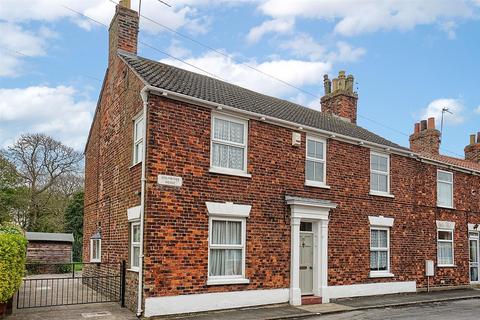 4 bedroom end of terrace house for sale, Greenshaw Lane, Patrington