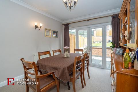 5 bedroom semi-detached house for sale, Chiel Close, Eastern Green