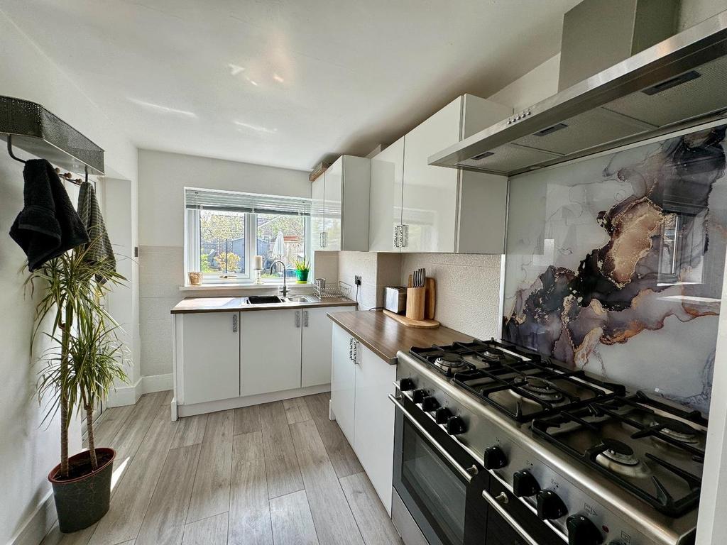 Open plan kitchen/diner
