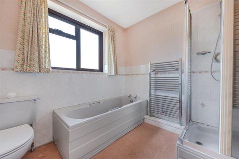 3 bedroom detached bungalow for sale, Lilac Place, Meopham, Gravesend
