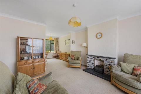 6 Lilac Place, Meopham, Gravesend, DA13 0ER