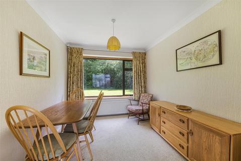 6 Lilac Place, Meopham, Gravesend, DA13 0ER
