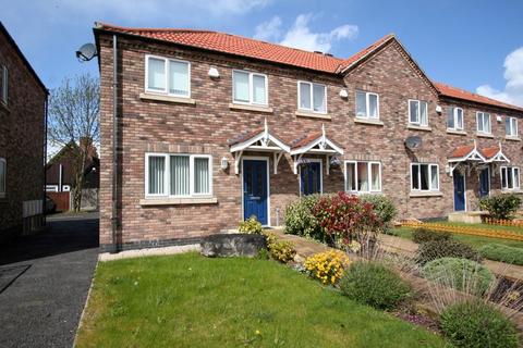 2 bedroom townhouse to rent, Richmond Court, Rawcliffe