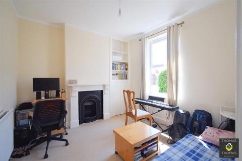 2 bedroom terraced house for sale, Painswick Road, Gloucester