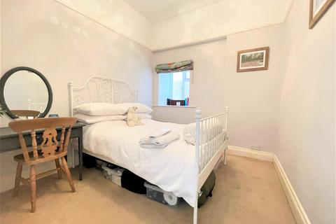 2 bedroom ground floor flat to rent, Rosemount Road, Alum Chine