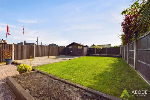 3 bedroom detached house for sale, Heathfield Road, Uttoxeter ST14