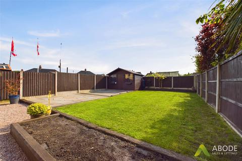 9 Heathfield Road, Uttoxeter, ST14 7JN
