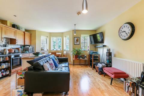 2 bedroom apartment for sale, Peckham Road, London