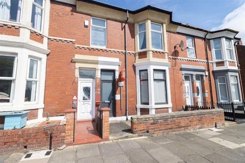 2 bedroom ground floor flat for sale, Queen Alexandra Road, North Shields