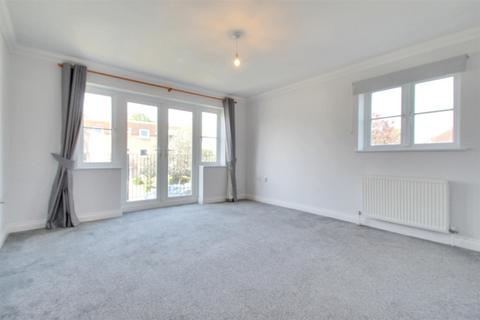 2 bedroom flat for sale, Wallace Avenue, Worthing