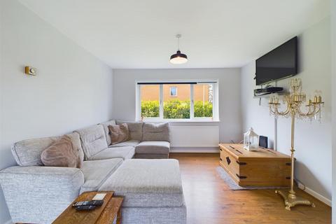 30 Grebe Close, Abbeydale, Gloucester, GL4 4XL