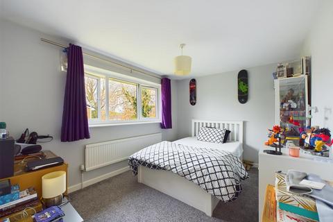 30 Grebe Close, Abbeydale, Gloucester, GL4 4XL
