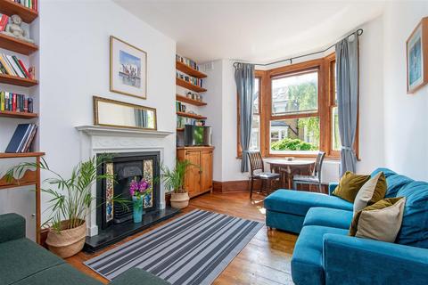 2 bedroom flat for sale, Shirlock Road